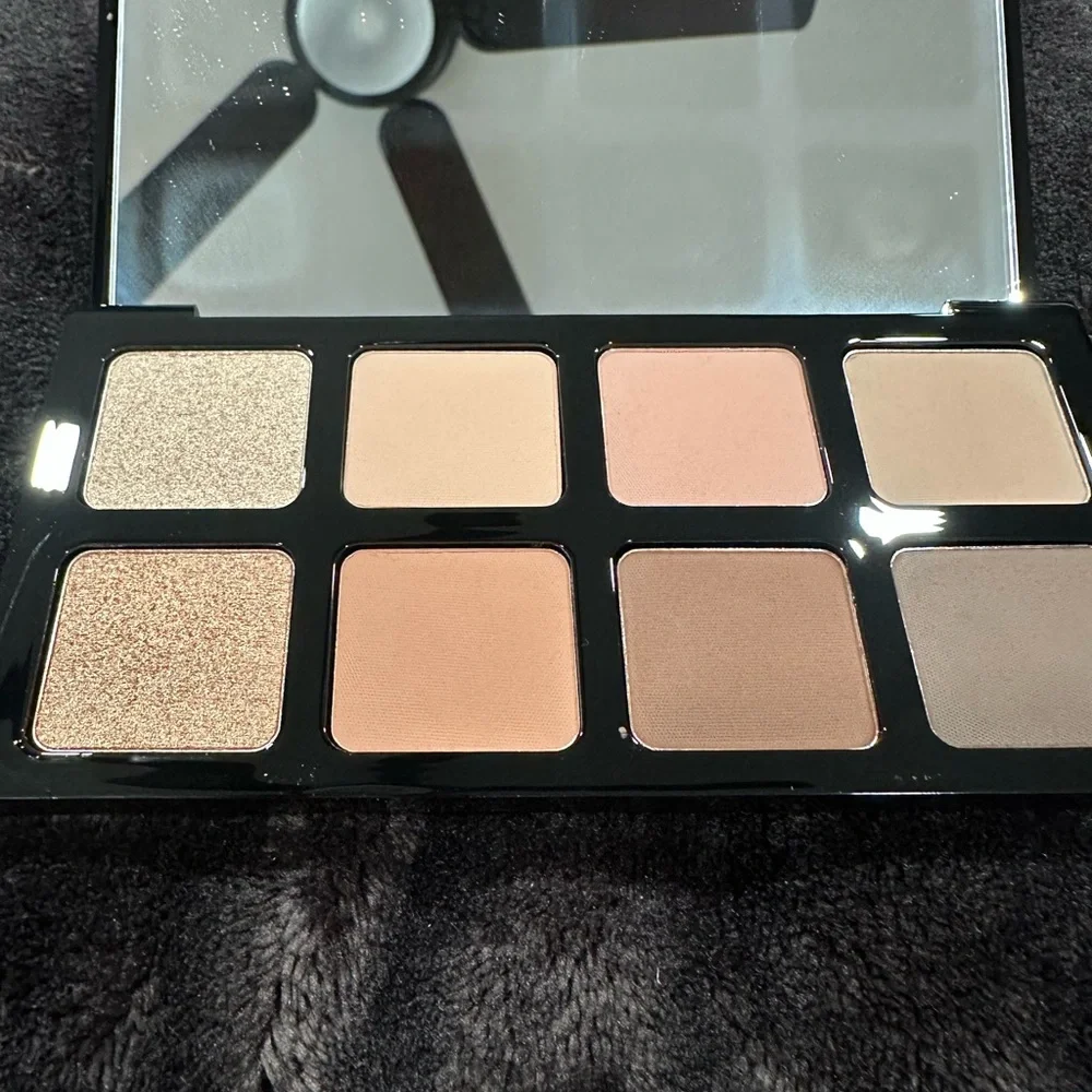 **New** Il Makiage High Impact 8-Pan Color Palette Shade Addict - Picture 12 of 14